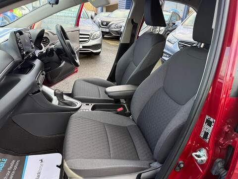 Toyota Yaris 1.5 VVT-h Icon E-CVT Euro 6 (s/s) 5dr - U79935