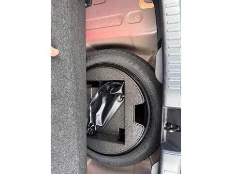 Toyota Yaris 1.5 VVT-h Icon E-CVT Euro 6 (s/s) 5dr - U79935