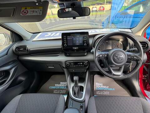 Toyota Yaris 1.5 VVT-h Icon E-CVT Euro 6 (s/s) 5dr - U79935