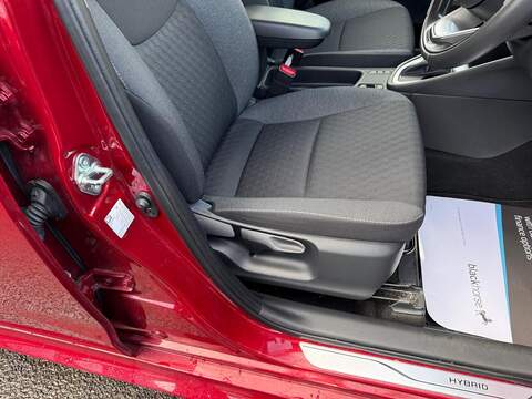 Toyota Yaris 1.5 VVT-h Icon E-CVT Euro 6 (s/s) 5dr - U79935