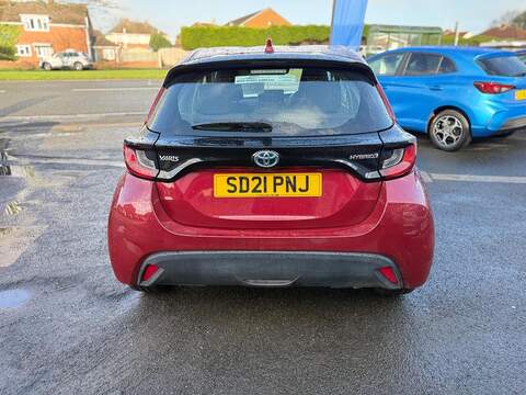Toyota Yaris 1.5 VVT-h Icon E-CVT Euro 6 (s/s) 5dr - U79935
