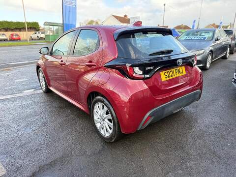 Toyota Yaris 1.5 VVT-h Icon E-CVT Euro 6 (s/s) 5dr - U79935