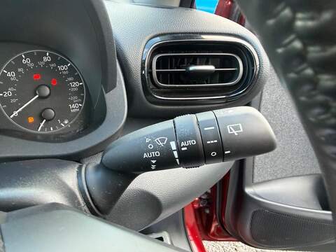 Toyota Yaris 1.5 VVT-h Icon E-CVT Euro 6 (s/s) 5dr - U79935