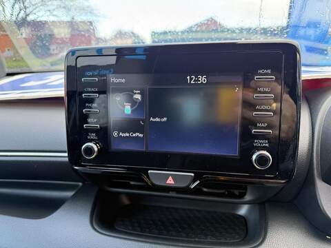 Toyota Yaris 1.5 VVT-h Icon E-CVT Euro 6 (s/s) 5dr - U79935