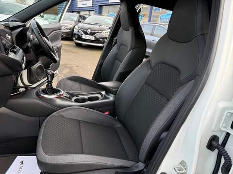 Nissan Juke 1.0 DIG-T N-Connecta SUV 5dr Petrol Manual Euro 6 (s/s) (114 ps) - U79937