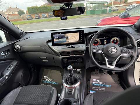 Nissan Juke 1.0 DIG-T N-Connecta SUV 5dr Petrol Manual Euro 6 (s/s) (114 ps) - U79937