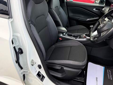 Nissan Juke 1.0 DIG-T N-Connecta SUV 5dr Petrol Manual Euro 6 (s/s) (114 ps) - U79937