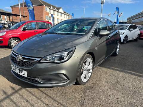 Vauxhall Astra 1.4i Turbo Black Edition Hatchback 5dr Petrol Manual Euro 6 (s/s) (150 ps)