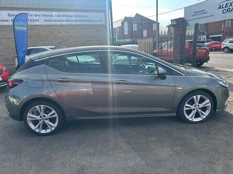 Vauxhall Astra 1.6 CDTi ecoTEC BlueInjection SRi VX Line Nav Euro 6 5dr - U79940