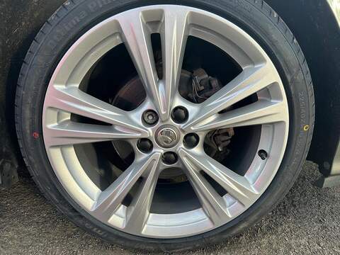 Vauxhall Astra 1.6 CDTi ecoTEC BlueInjection SRi VX Line Nav Euro 6 5dr - U79940