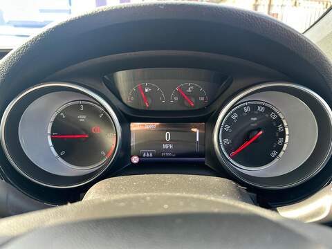 Vauxhall Astra 1.6 CDTi ecoTEC BlueInjection SRi VX Line Nav Euro 6 5dr - U79940