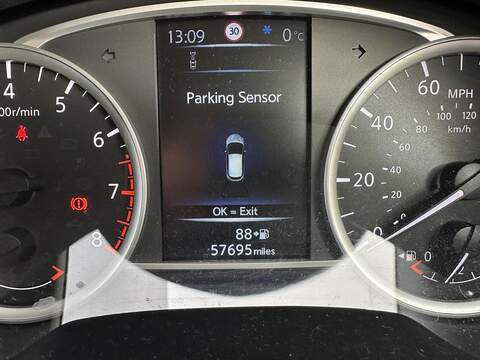 Nissan Micra 0.9 IG-T Tekna Euro 6 (s/s) 5dr - U79942