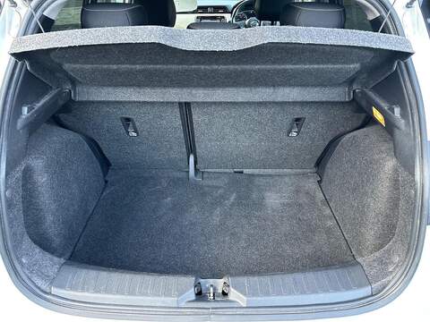 Nissan Micra 0.9 IG-T Tekna Euro 6 (s/s) 5dr - U79942