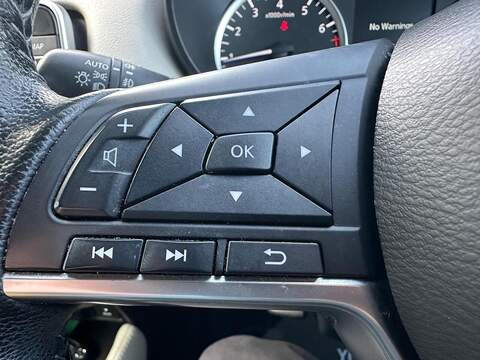 Nissan Micra 0.9 IG-T Tekna Euro 6 (s/s) 5dr - U79942