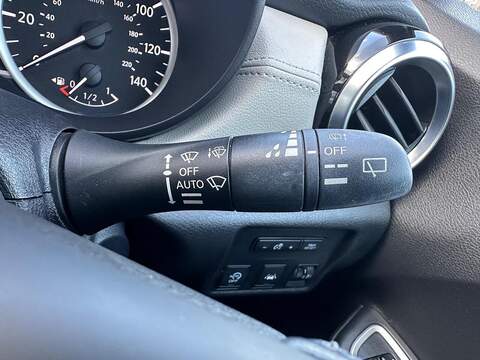 Nissan Micra 0.9 IG-T Tekna Euro 6 (s/s) 5dr - U79942