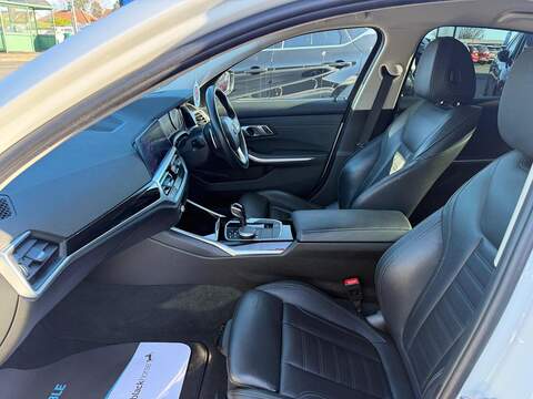 BMW 3 Series 2.0 320i Sport Saloon 4dr Petrol Auto Euro 6 (s/s) (184 ps) - U79951