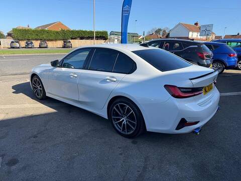BMW 3 Series 2.0 320i Sport Saloon 4dr Petrol Auto Euro 6 (s/s) (184 ps) - U79951