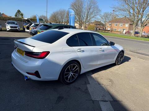BMW 3 Series 2.0 320i Sport Saloon 4dr Petrol Auto Euro 6 (s/s) (184 ps) - U79951
