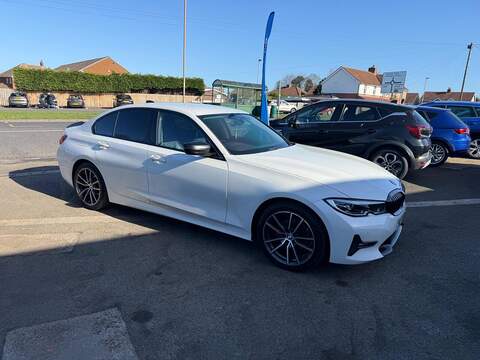 BMW 3 Series 2.0 320i Sport Saloon 4dr Petrol Auto Euro 6 (s/s) (184 ps) - U79951
