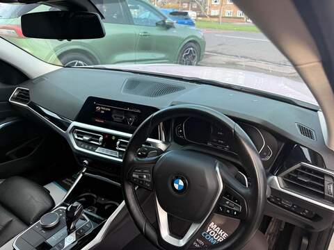 BMW 3 Series 2.0 320i Sport Saloon 4dr Petrol Auto Euro 6 (s/s) (184 ps) - U79951