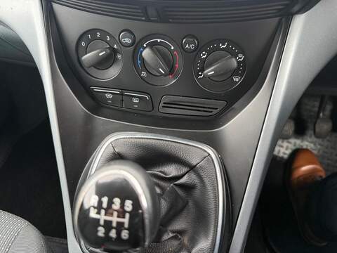 Ford C-Max TDCi Zetec MPV 1.6 Manual Diesel - U79960