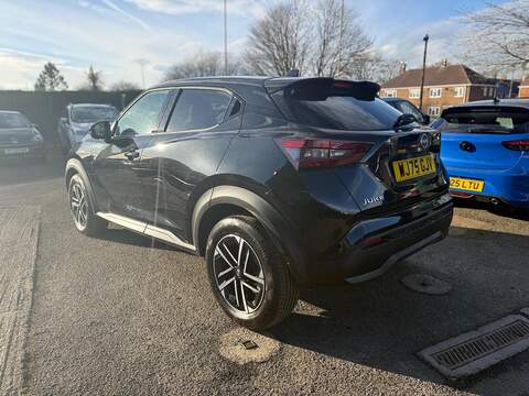 Nissan Juke 1.0 DIG-T N-Connecta DCT Auto Euro 6 (s/s) 5dr - U79964