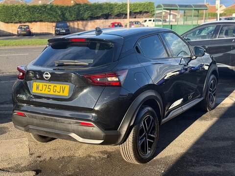 Nissan Juke 1.0 DIG-T N-Connecta DCT Auto Euro 6 (s/s) 5dr - U79964