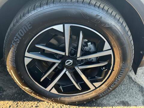 Nissan Juke 1.0 DIG-T N-Connecta DCT Auto Euro 6 (s/s) 5dr - U79964