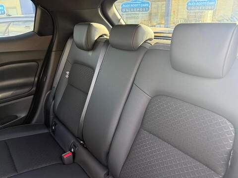 Nissan Juke 1.0 DIG-T N-Connecta DCT Auto Euro 6 (s/s) 5dr - U79964