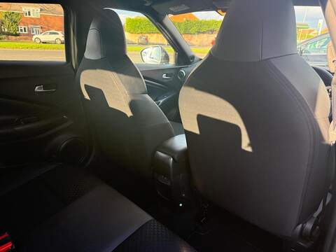 Nissan Juke 1.0 DIG-T N-Connecta DCT Auto Euro 6 (s/s) 5dr - U79964