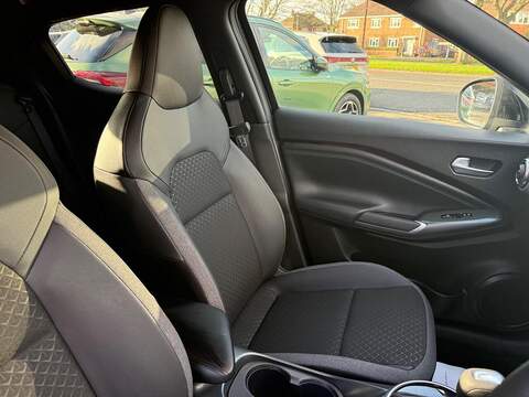 Nissan Juke 1.0 DIG-T N-Connecta DCT Auto Euro 6 (s/s) 5dr - U79964