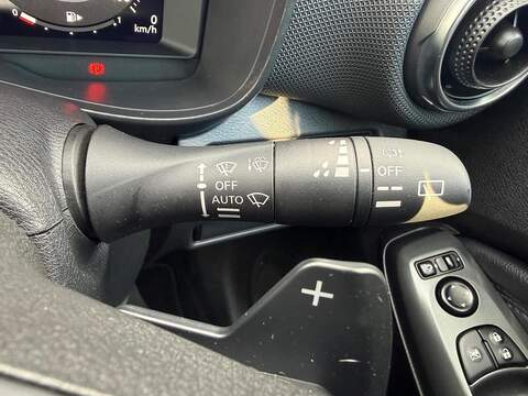 Nissan Juke 1.0 DIG-T N-Connecta DCT Auto Euro 6 (s/s) 5dr - U79964