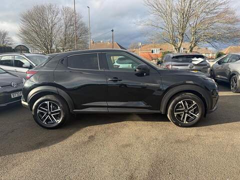 Nissan Juke 1.0 DIG-T N-Connecta DCT Auto Euro 6 (s/s) 5dr - U79964