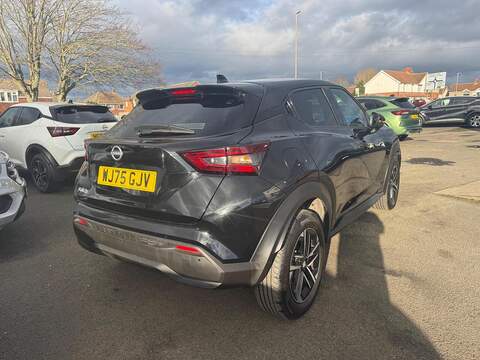 Nissan Juke 1.0 DIG-T N-Connecta DCT Auto Euro 6 (s/s) 5dr - U79964