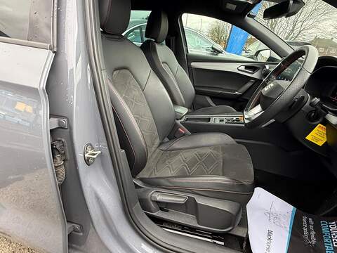 SEAT Leon 1.0 eTSI MHEV FR Sport DSG Euro 6 (s/s) 5dr - U79966