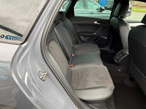 SEAT Leon 1.0 eTSI MHEV FR Sport DSG Euro 6 (s/s) 5dr - U79966