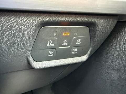 SEAT Leon 1.0 eTSI MHEV FR Sport DSG Euro 6 (s/s) 5dr - U79966