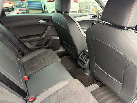 SEAT Leon 1.0 eTSI MHEV FR Sport DSG Euro 6 (s/s) 5dr - U79966