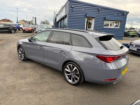 SEAT Leon 1.0 eTSI MHEV FR Sport DSG Euro 6 (s/s) 5dr - U79966