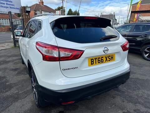Nissan Qashqai 1.6 DIG-T Tekna 2WD Euro 6 (s/s) 5dr - U79977