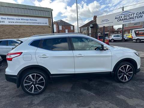Nissan Qashqai 1.6 DIG-T Tekna 2WD Euro 6 (s/s) 5dr - U79977
