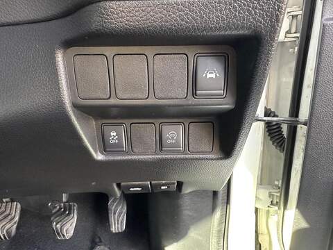 Nissan Qashqai 1.6 DIG-T Tekna 2WD Euro 6 (s/s) 5dr - U79977