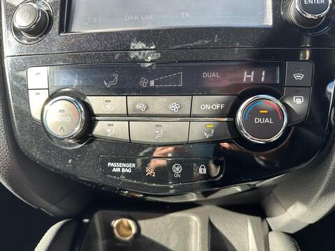 Nissan Qashqai 1.6 DIG-T Tekna 2WD Euro 6 (s/s) 5dr - U79977