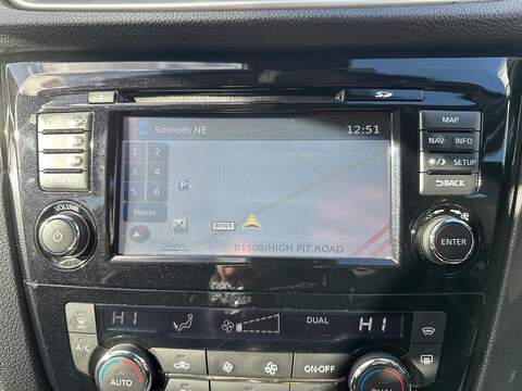 Nissan Qashqai 1.6 DIG-T Tekna 2WD Euro 6 (s/s) 5dr - U79977