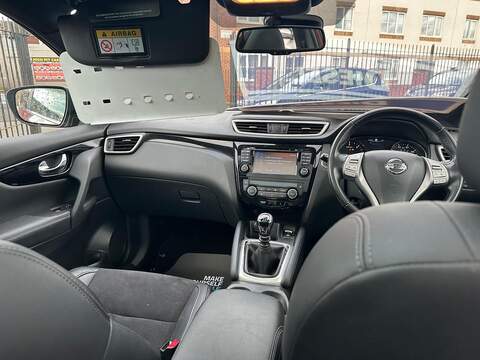 Nissan Qashqai 1.5 dCi N-Vision 2WD Euro 6 (s/s) 5dr - U79978