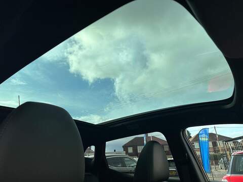 Nissan Qashqai 1.5 dCi N-Vision 2WD Euro 6 (s/s) 5dr - U79978