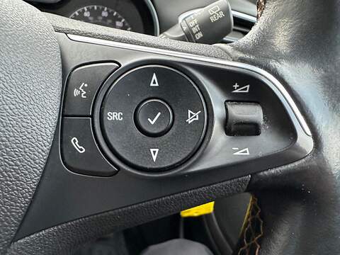 Vauxhall Crossland X 1.6 Turbo D ecoTEC Elite Nav Euro 6 (s/s) 5dr - U79979
