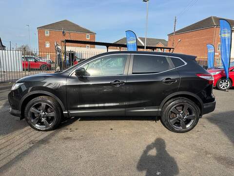 Nissan Qashqai 1.2 DIG-T N-Connecta 2WD Euro 6 (s/s) 5dr - U79980