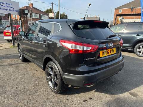 Nissan Qashqai 1.2 DIG-T N-Connecta 2WD Euro 6 (s/s) 5dr - U79980