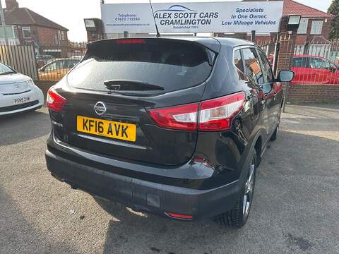 Nissan Qashqai 1.2 DIG-T N-Connecta 2WD Euro 6 (s/s) 5dr - U79980